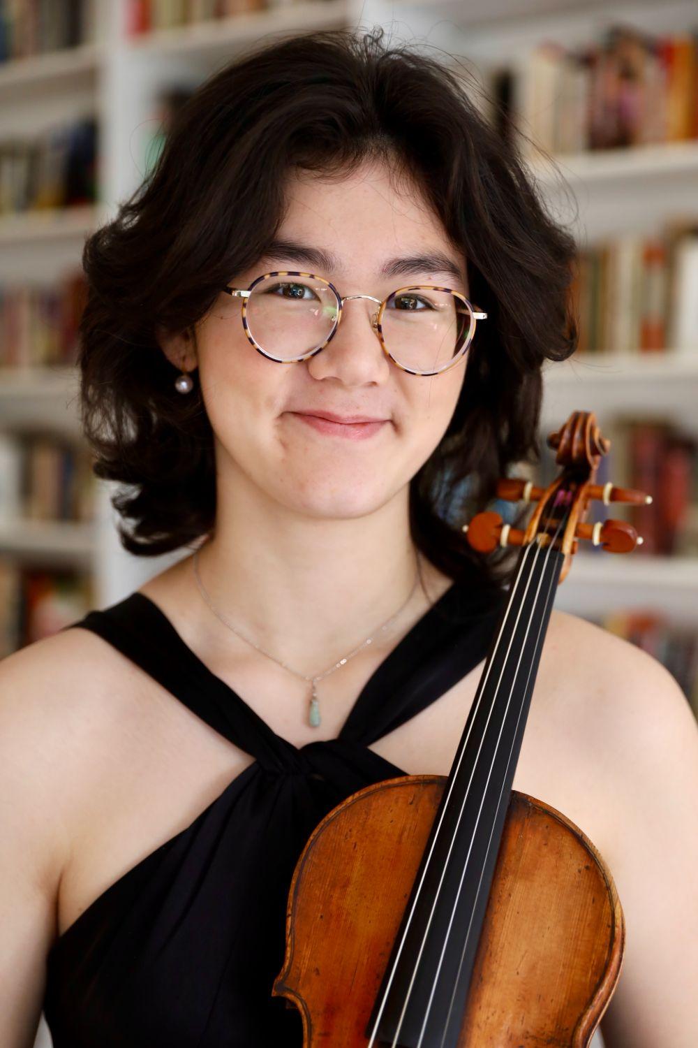 ZOE LAIYI CLARKE, violin