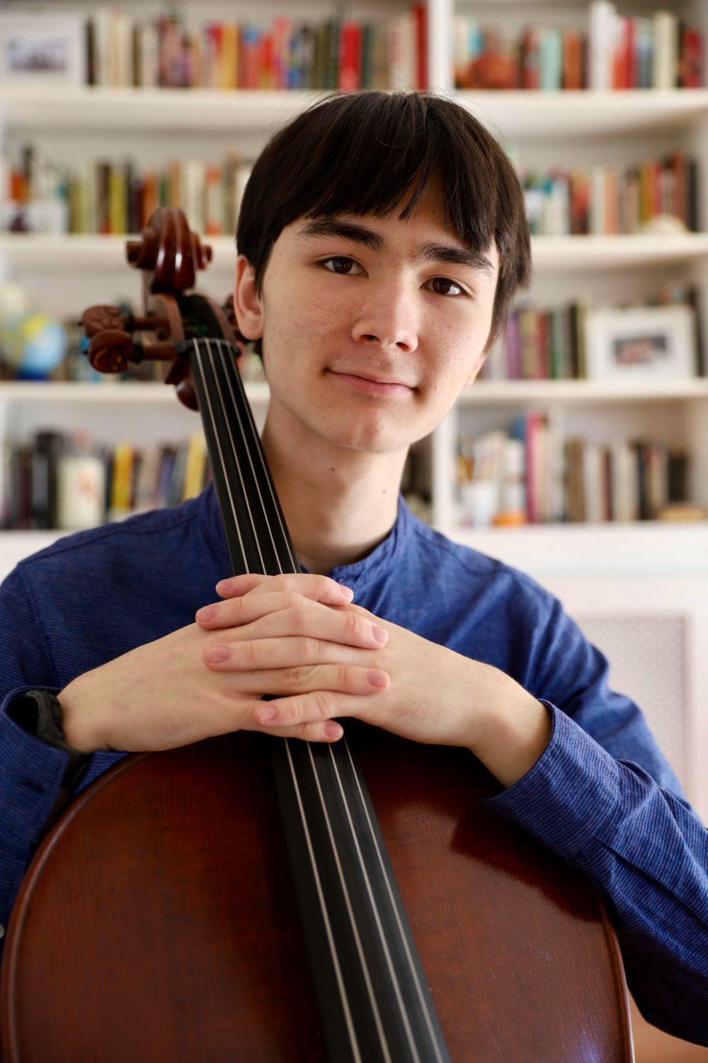 Noah Clarke, cello