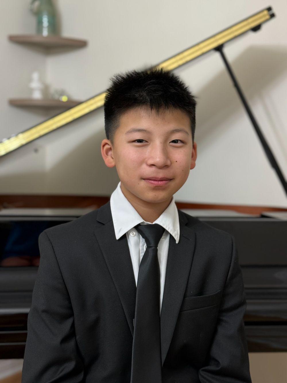 JEREMY ZHU, violin